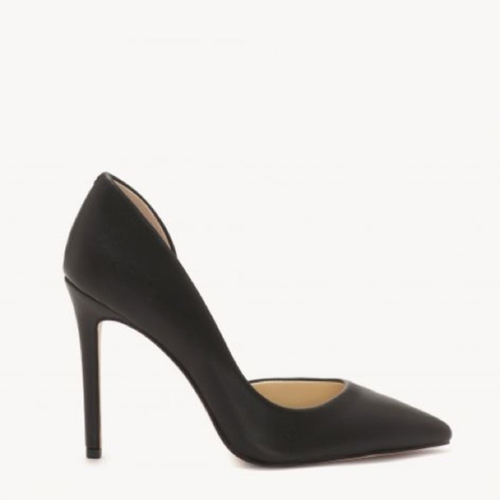 NWOT Jessica Simpson Pheona  Heels